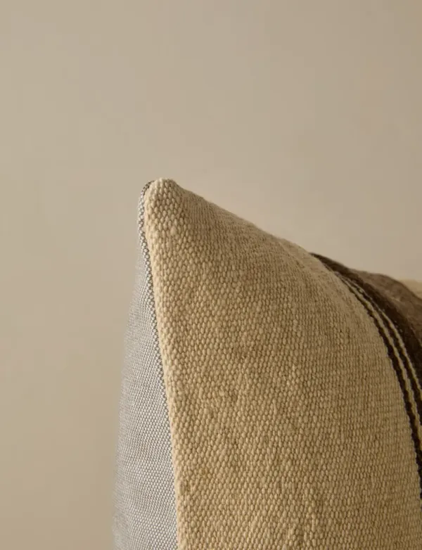 Vintage Pillow No. 132 20" x 20"