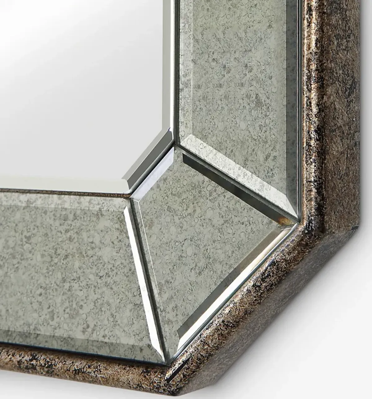 Shuri Mirror