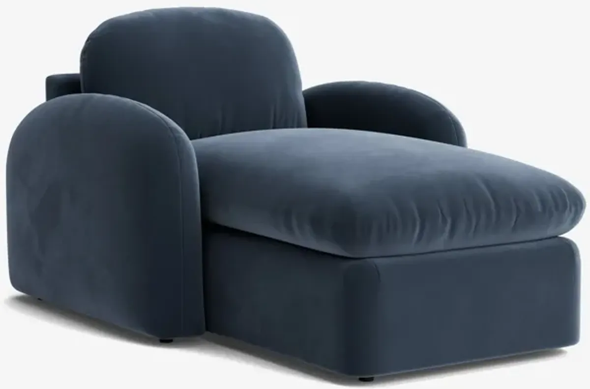 Neve Chaise by Aimee Song