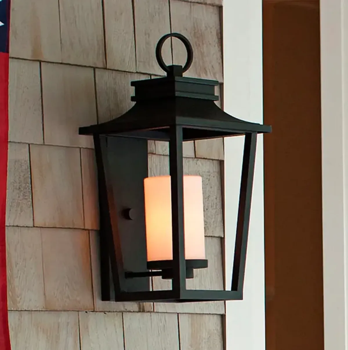 Hinkley- Sullivan Medium Wall Mount Lantern