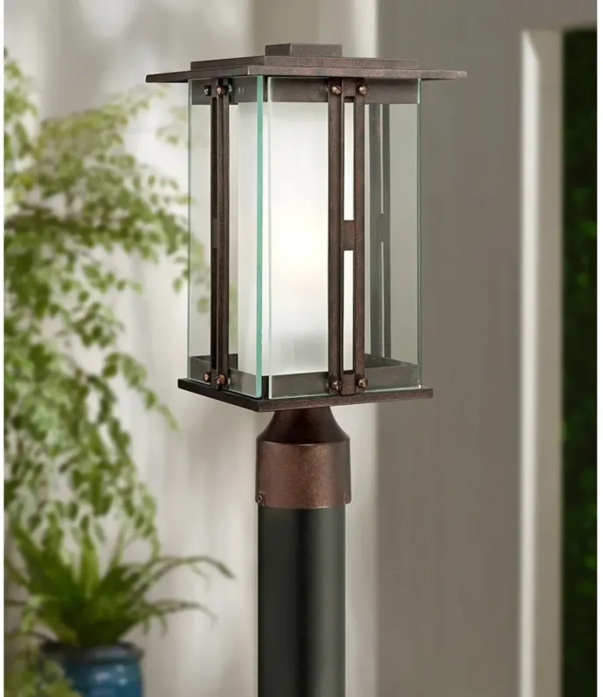 Franklin Iron Works Fallbrook 15 3/4" High Bronze Outdoor Post Light