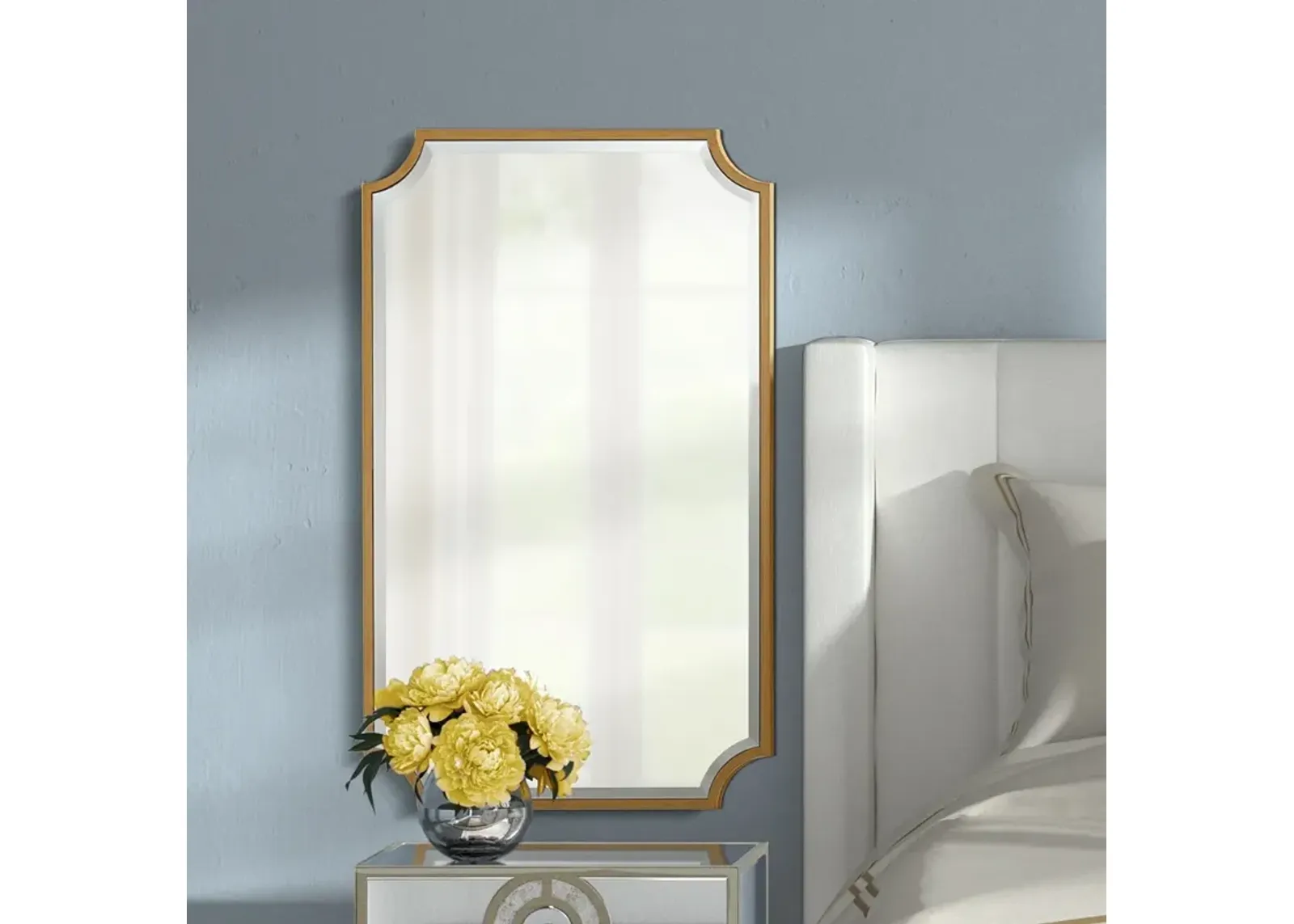 Jacinda Antique Gold 24" x 40" Rounded Cut Edge Wall Mirror