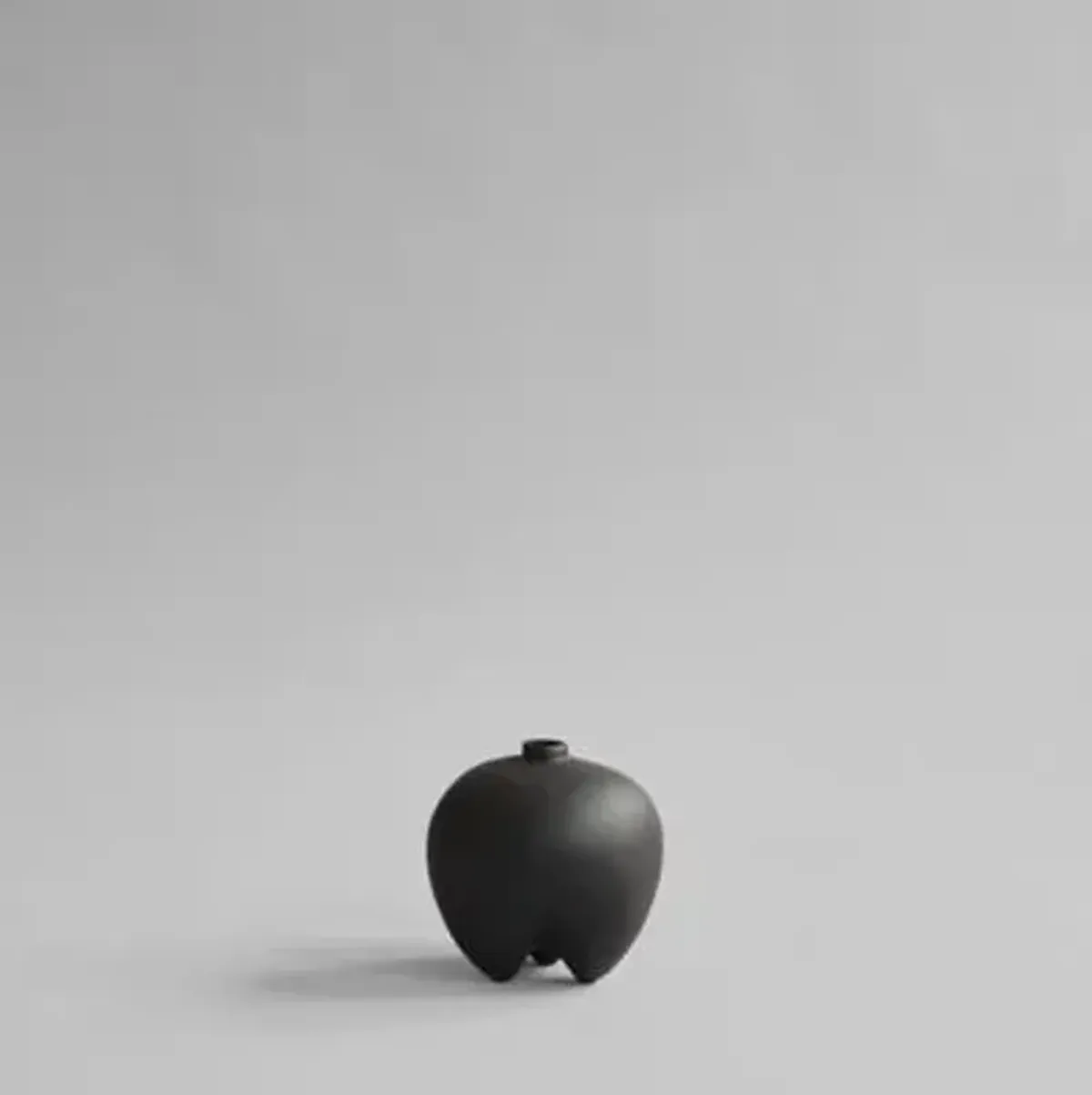 Sumo Vase