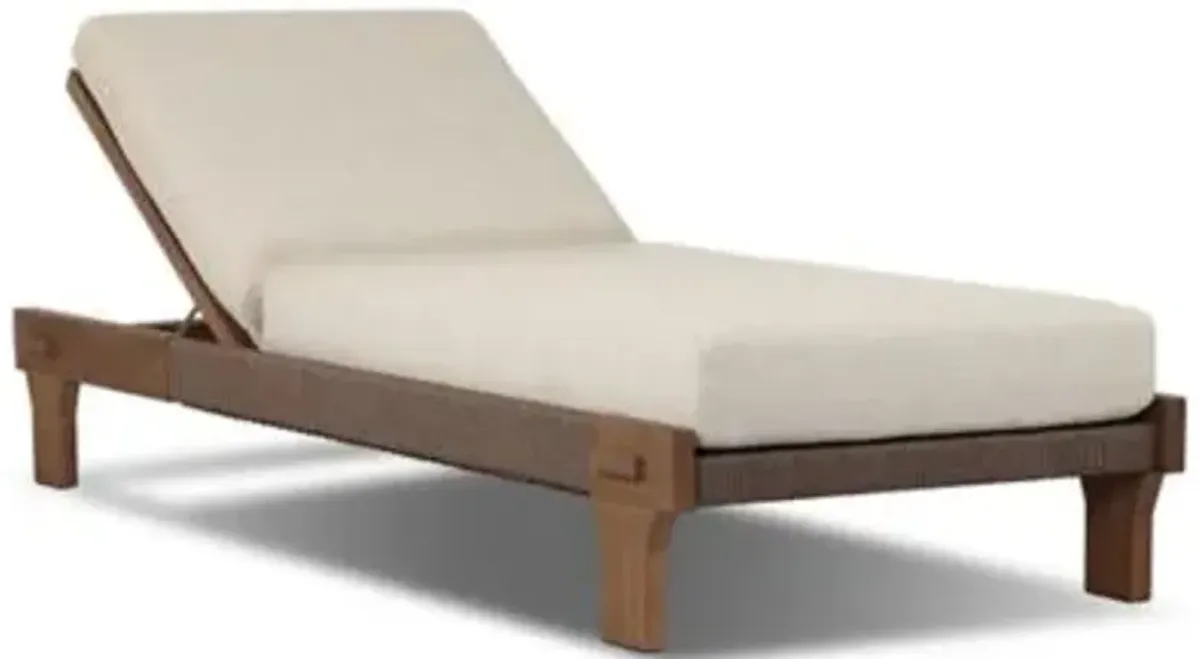 Moxie Outdoor Chaise