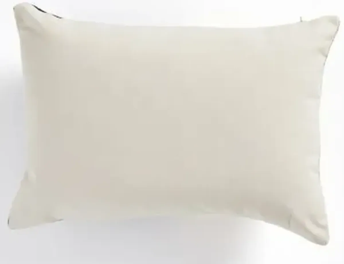 Merido Black Pillow
