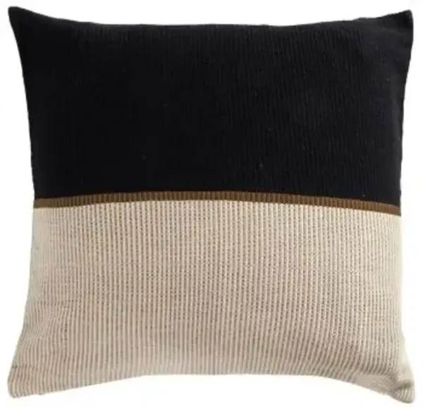 Merido Black Pillow