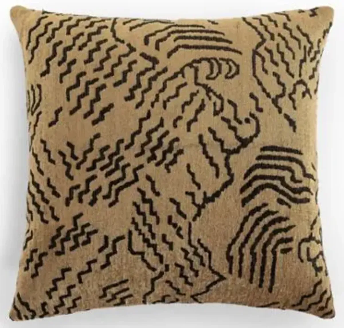 Maxson Pillow