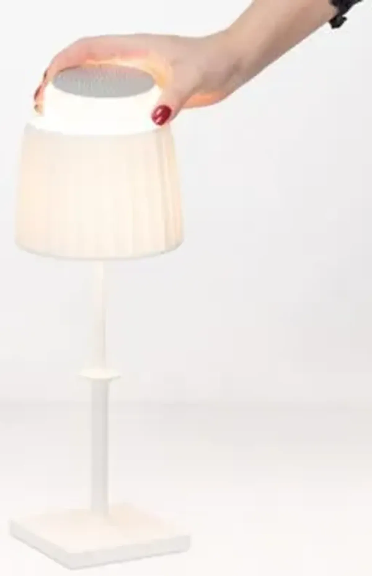 Poldina Classic LED Table Lamp