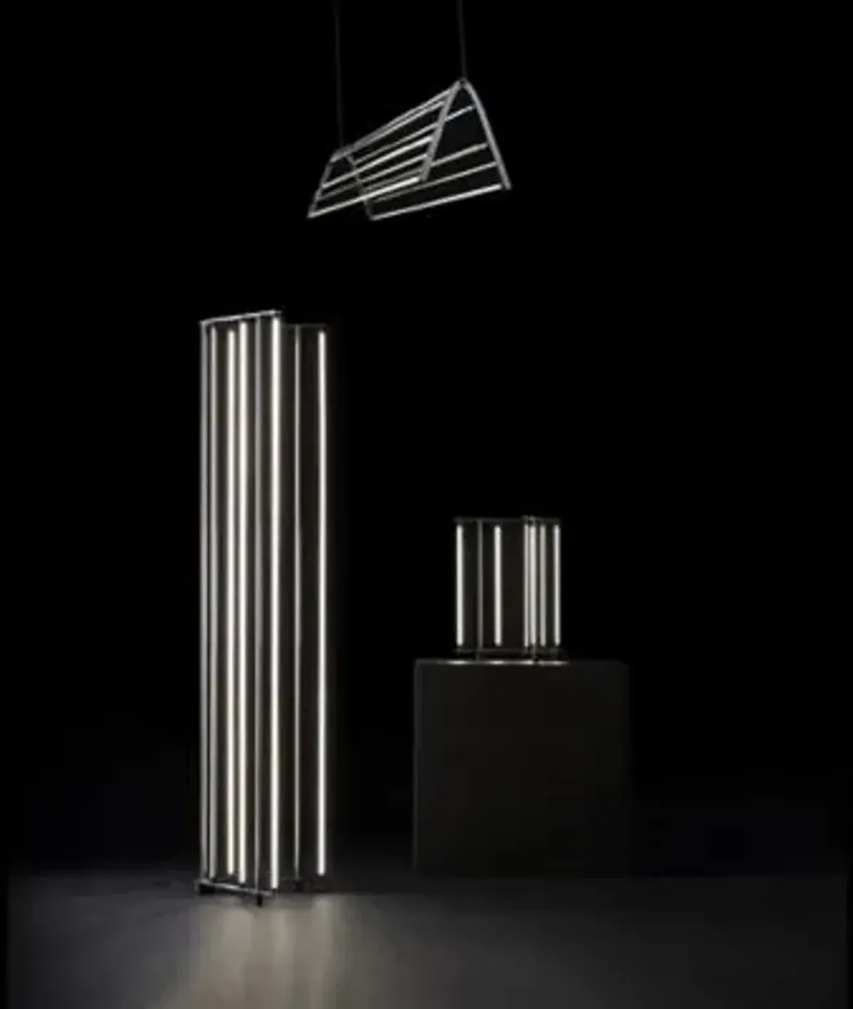 RA Open LED Table Lamp