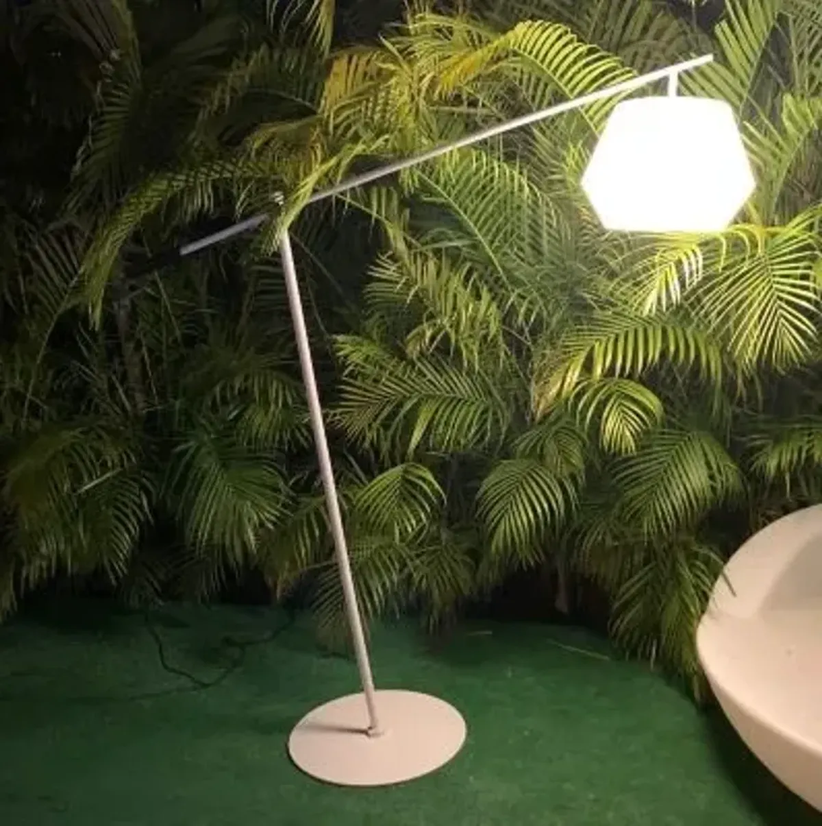 Modulaa Indoor/Outdoor LED Floor Lamp
