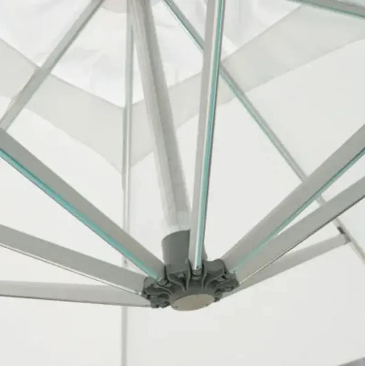 Hurricane Alize Pavilion With Curtains