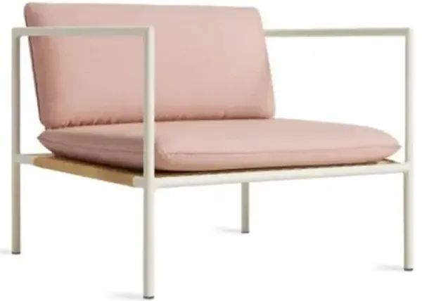 Dog Days Outdoor Lounge Chair