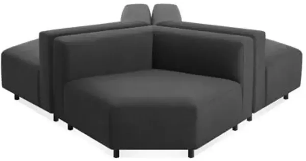 9 Yard Outdoor Wide Corner Cluster Sofa