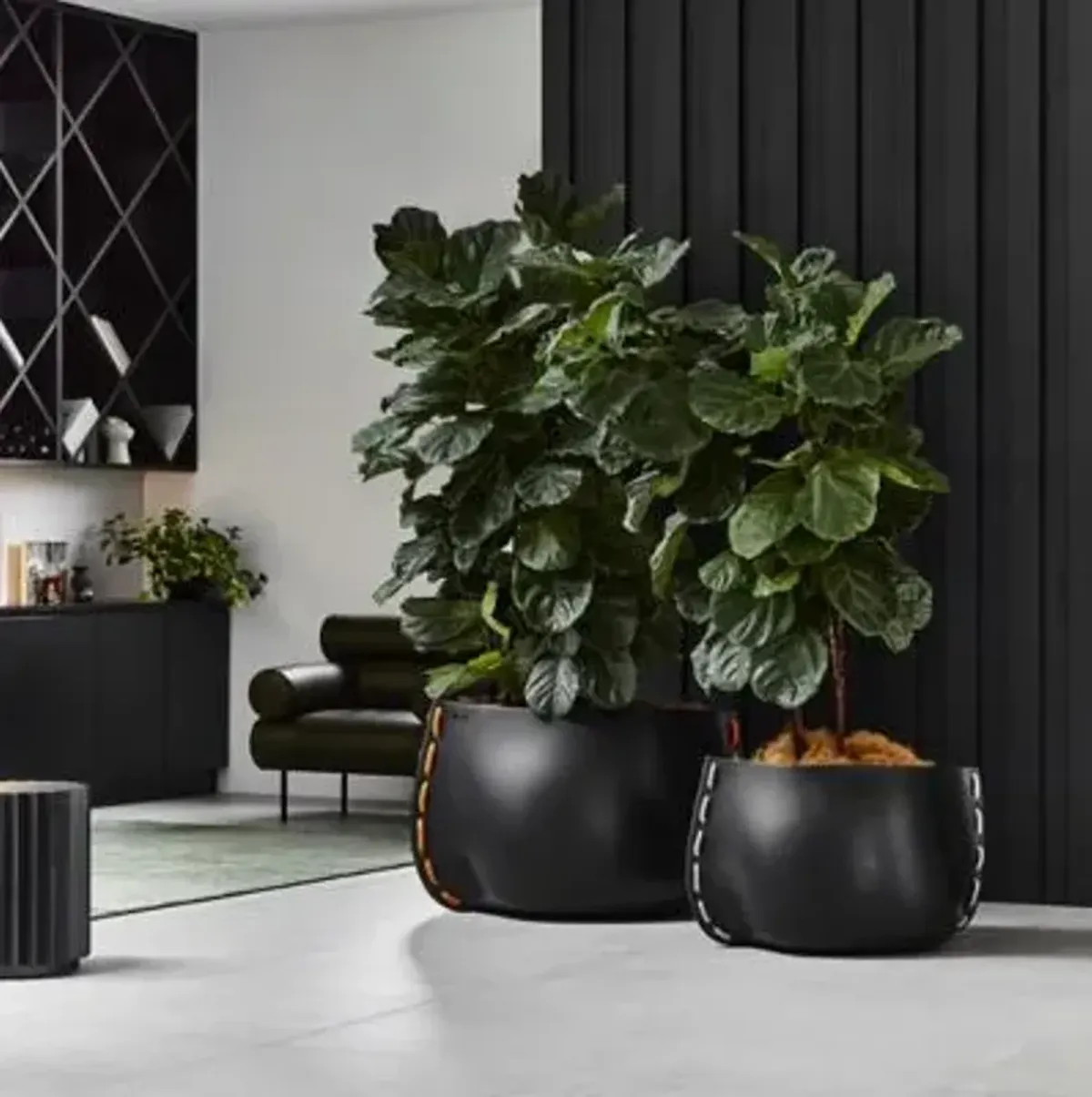 Stitch 100 Outdoor Planter