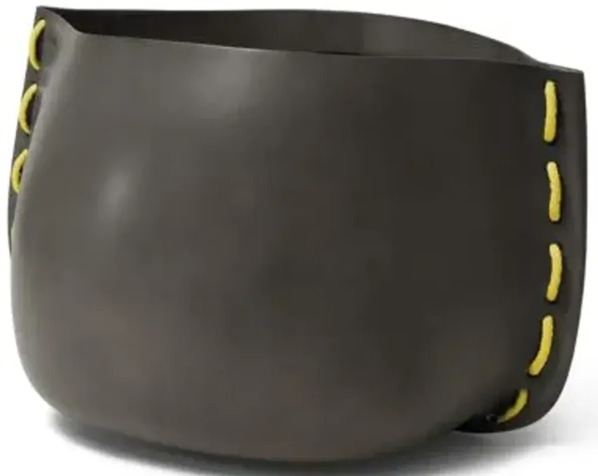 Stitch 100 Outdoor Planter