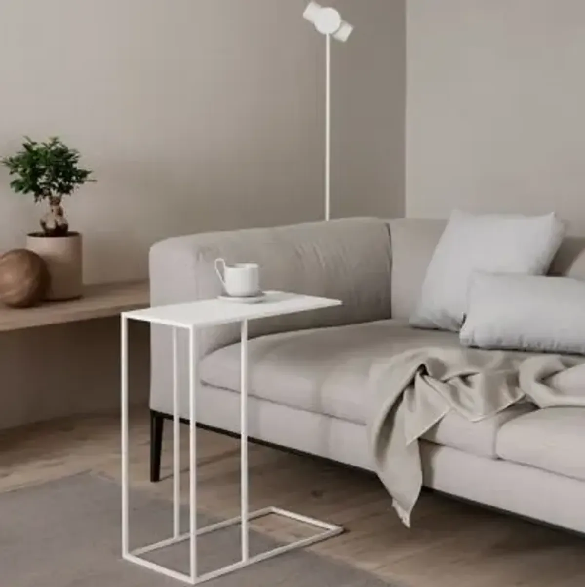 FERA Side Table