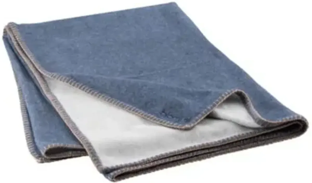 AHWI Wool Throw