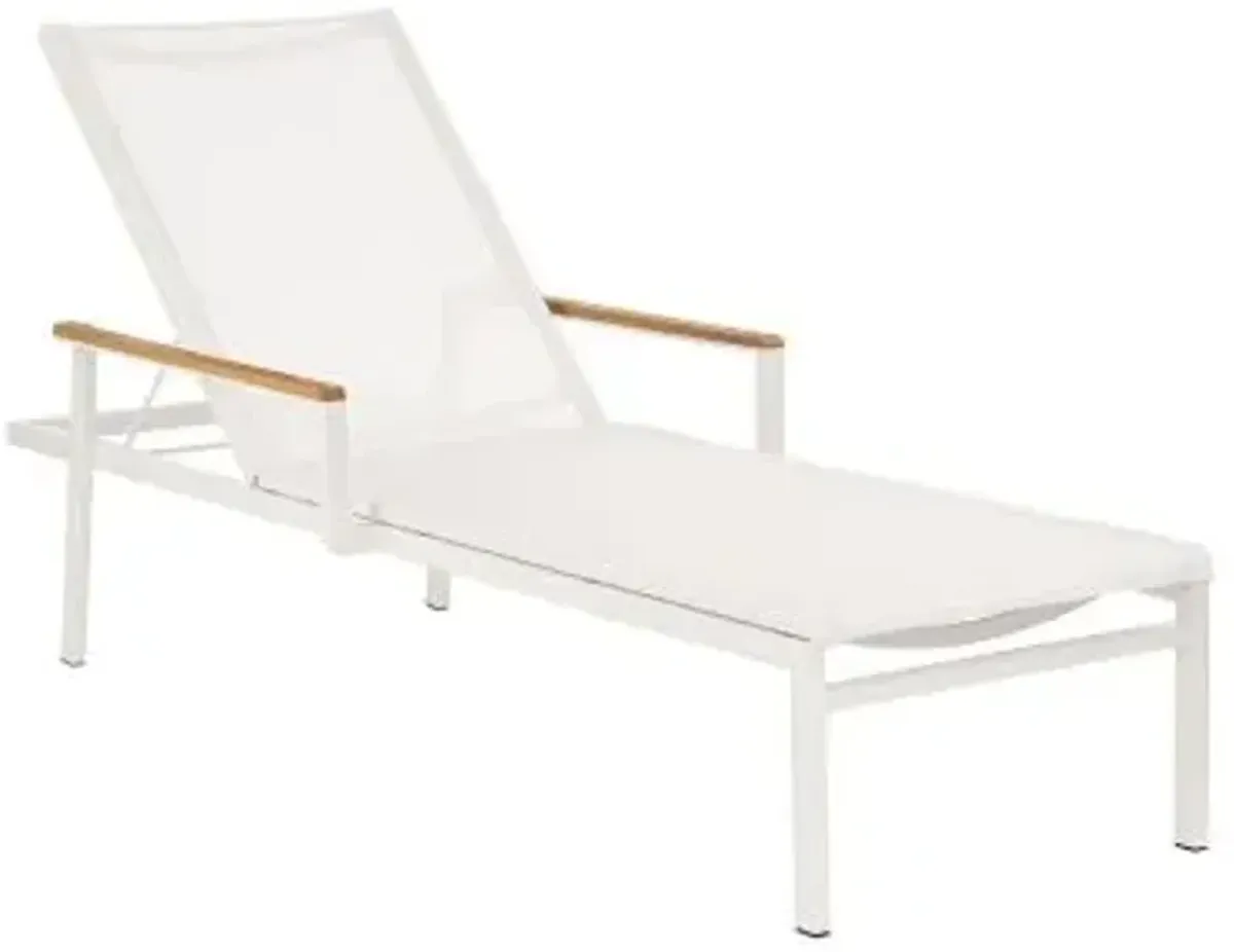 Aura Outdoor Lounger