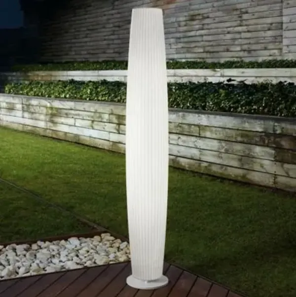 Maxi Outdoor Floor Lamp