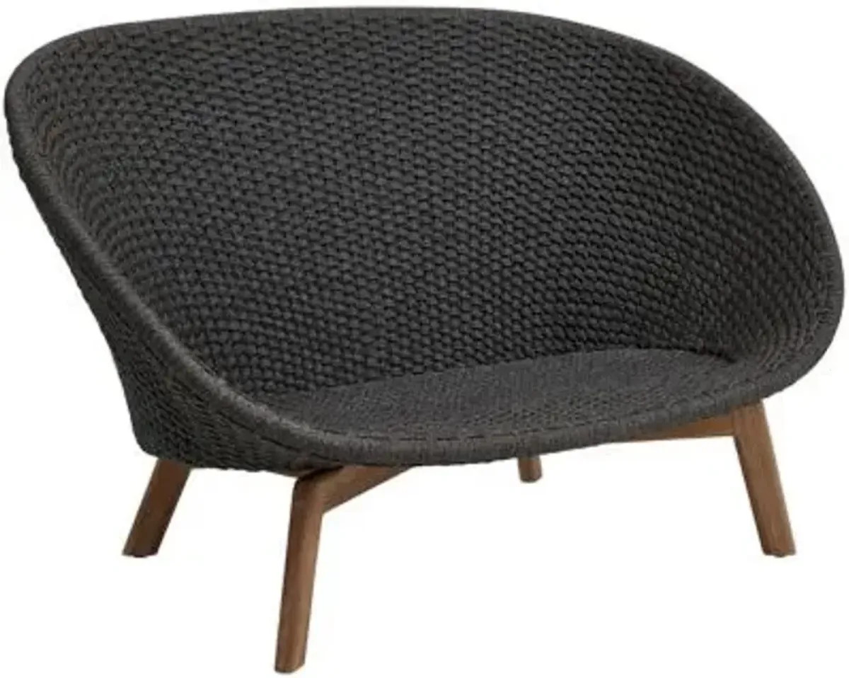 Peacock 2-Seater Outdoor Sofa