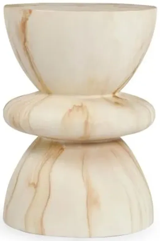 Leva Outdoor End Table