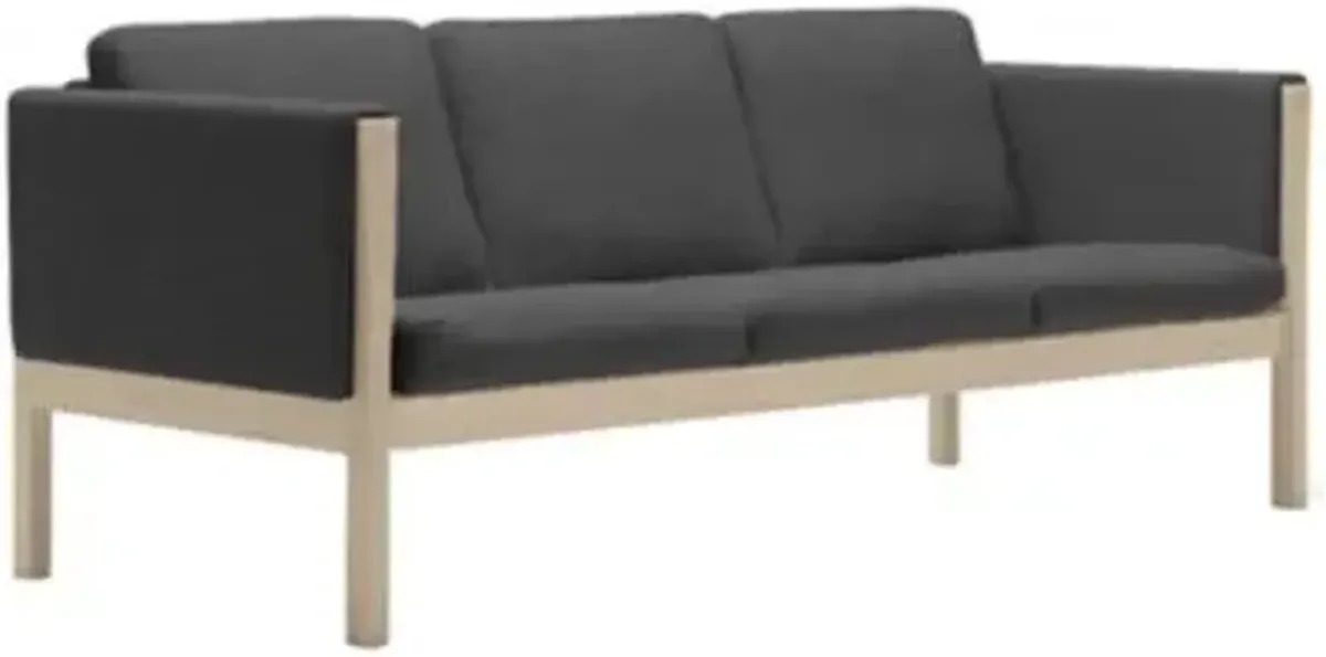 CH163 Sofa