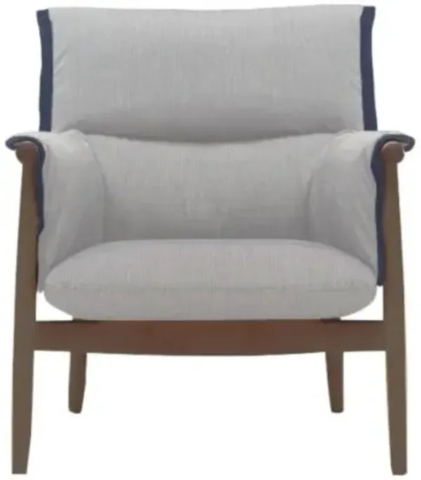 E015 Embrace Lounge Chair