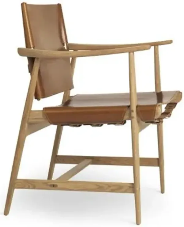 BM1106 Hunstman Chair