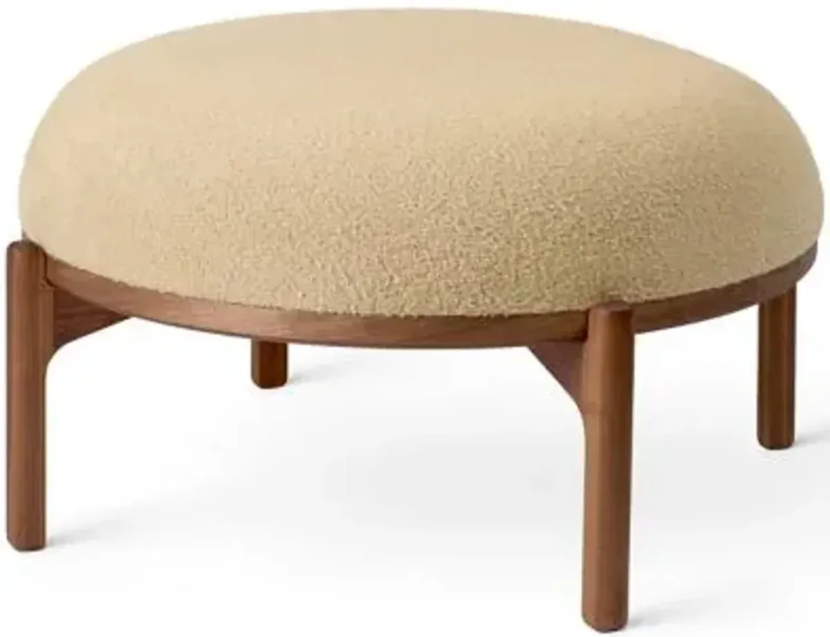 RF1903F Sideways Footstool