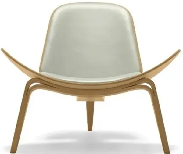 CH07 Shell Lounge Chair