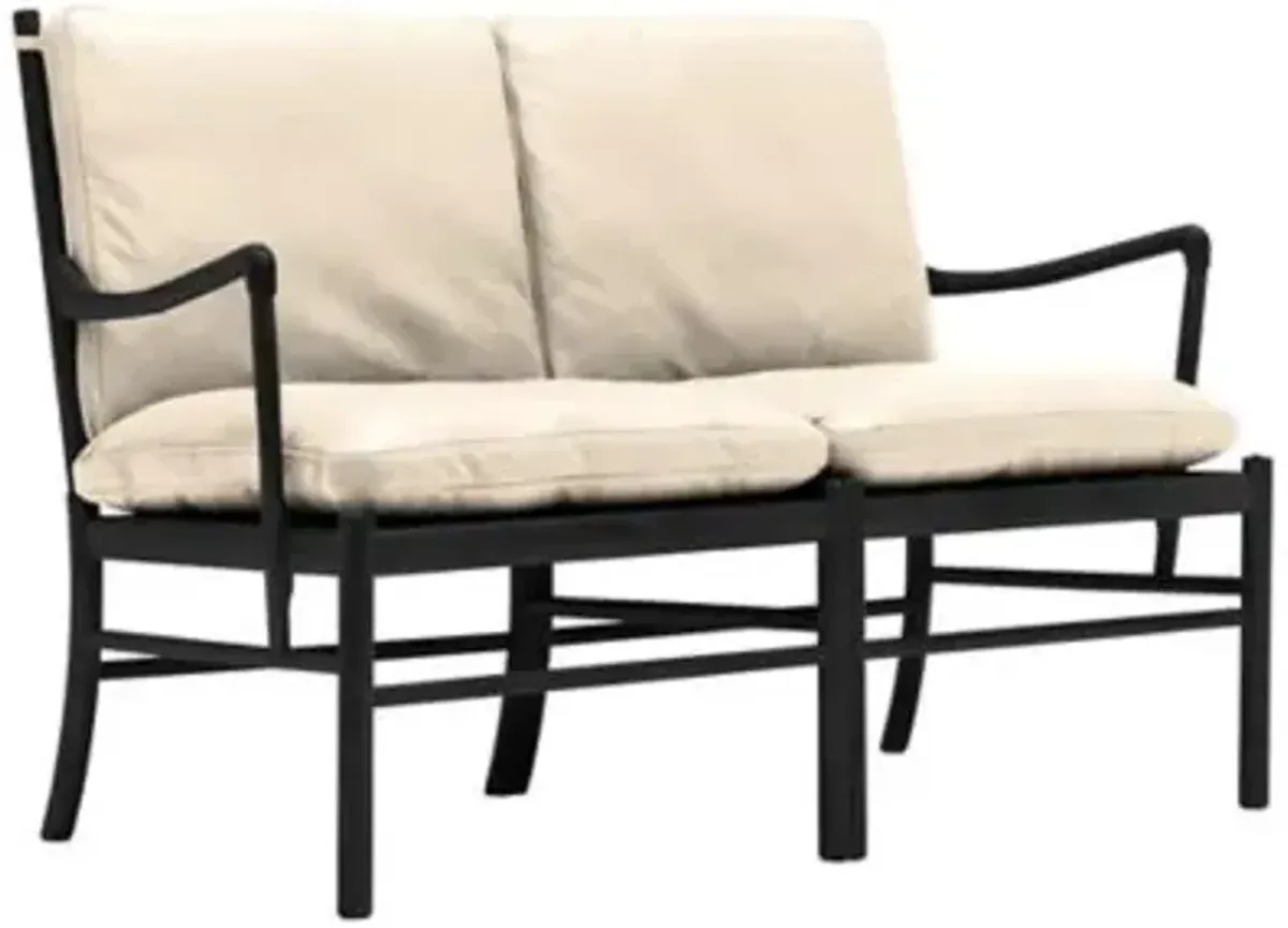 OW149-2 Colonial Sofa