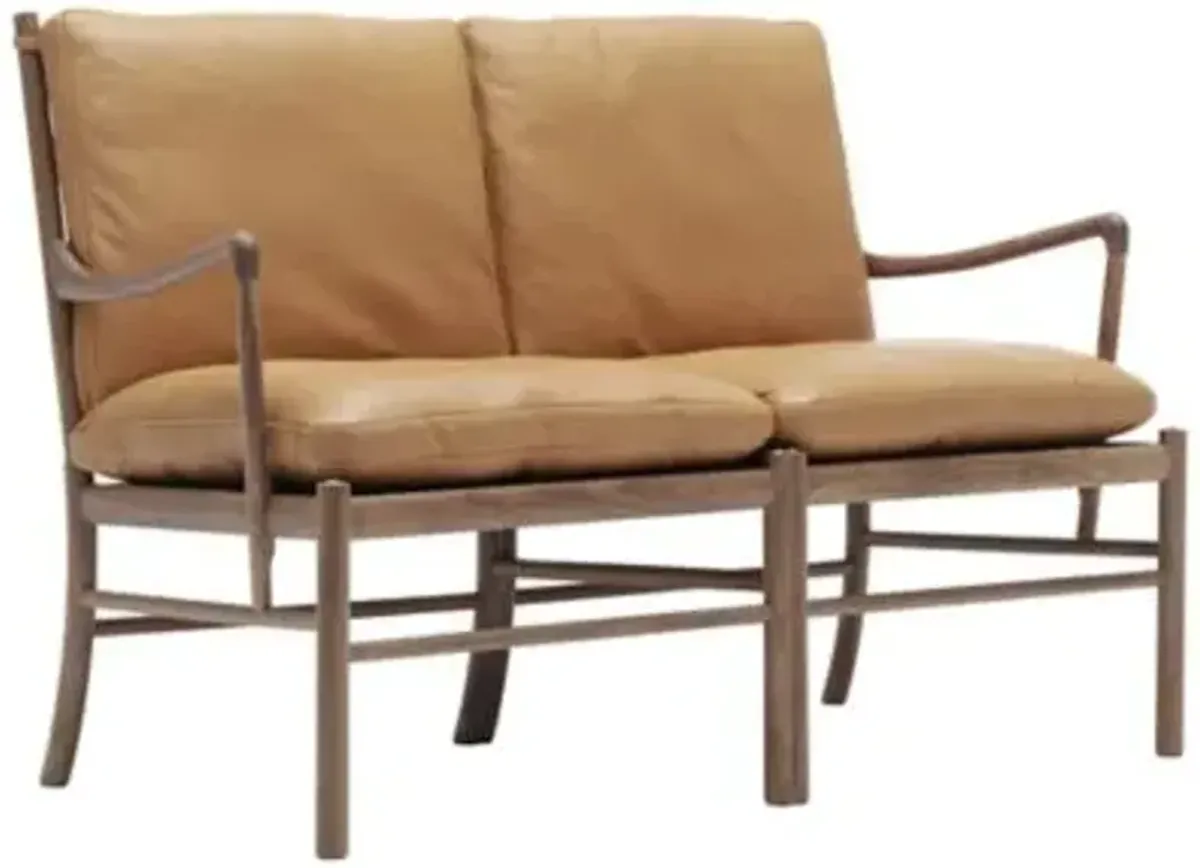 OW149-2 Colonial Sofa