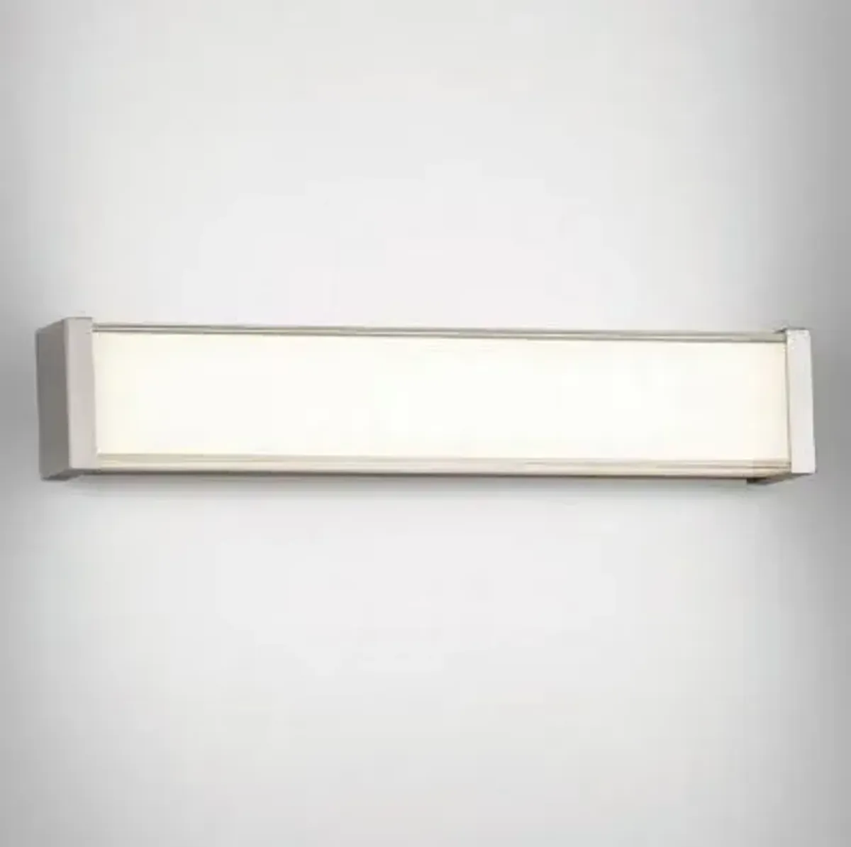 Svelte LED Vanity Light