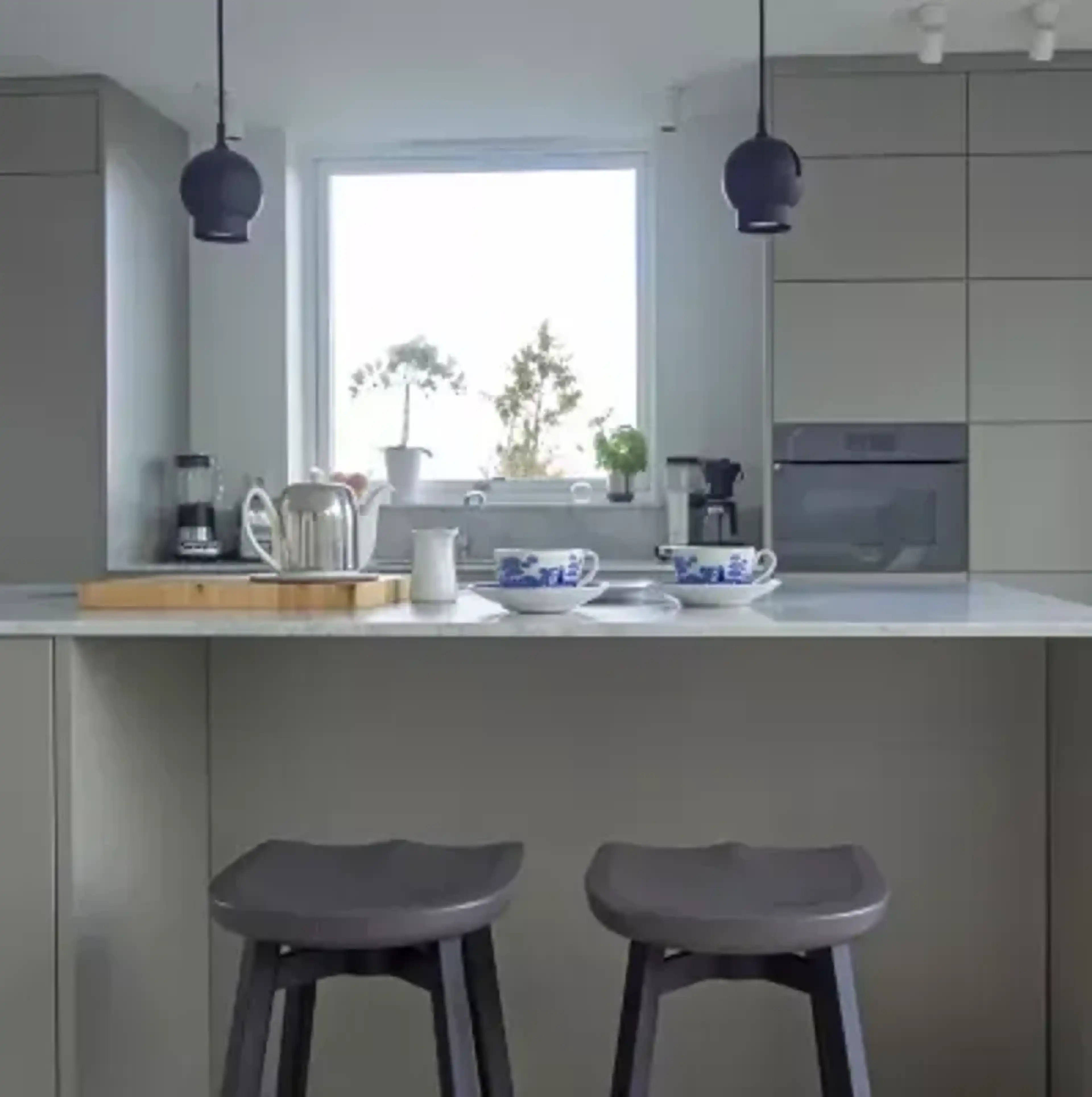 Su Stool Plastic Seat Lumens Light Living | Furniture.com