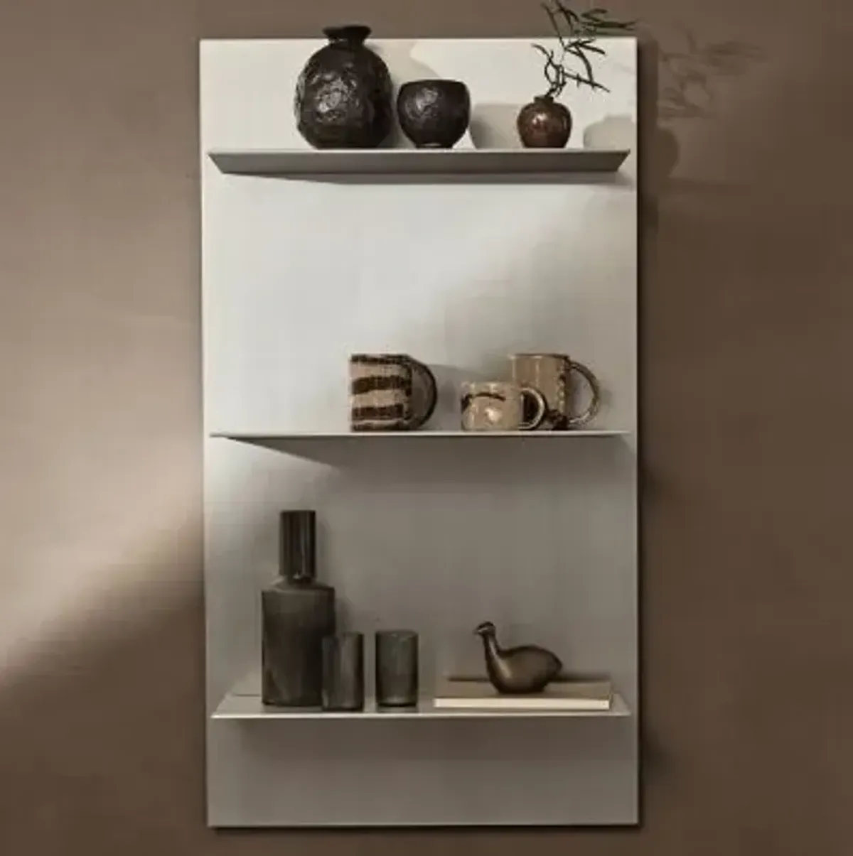 Lager Wall Shelf