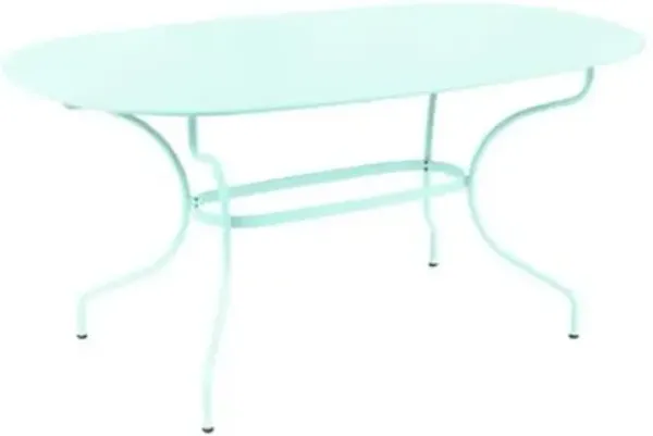 Opera+ Oval Dining Table