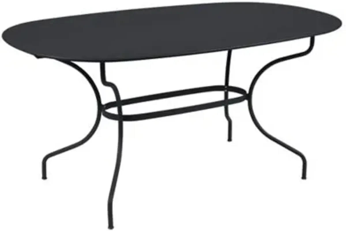 Opera+ Oval Dining Table