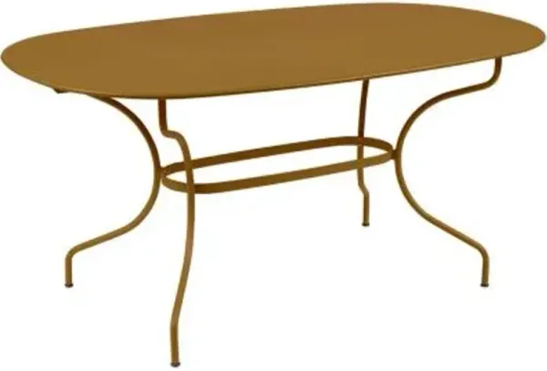 Opera+ Oval Dining Table