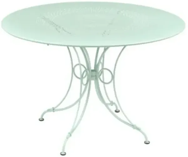 1900 Table