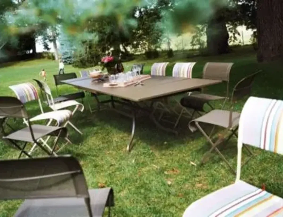 Romane Extension Table