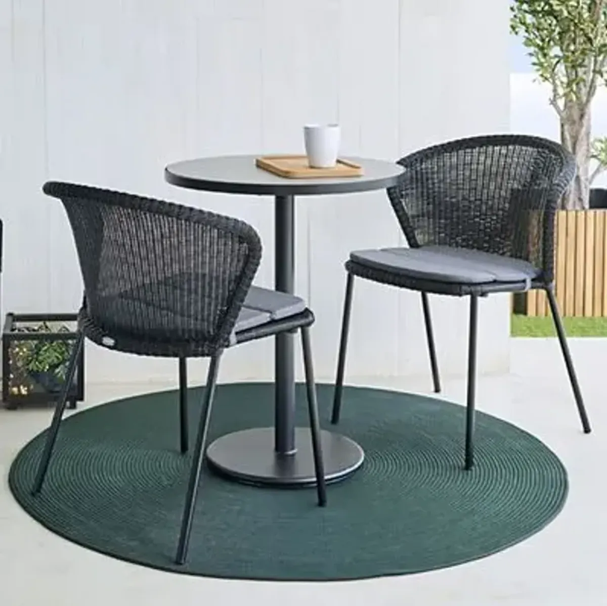 Go Round Café Table