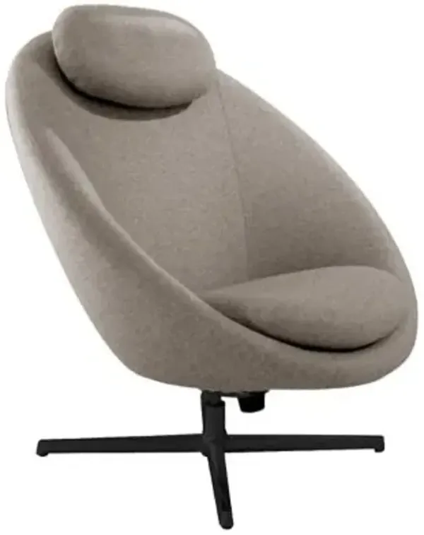 Pace Lounge Chair