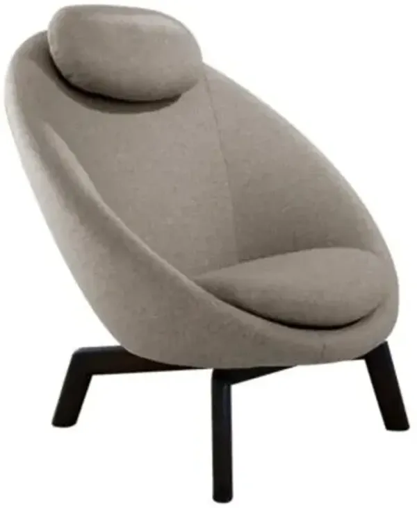 Pace Lounge Chair