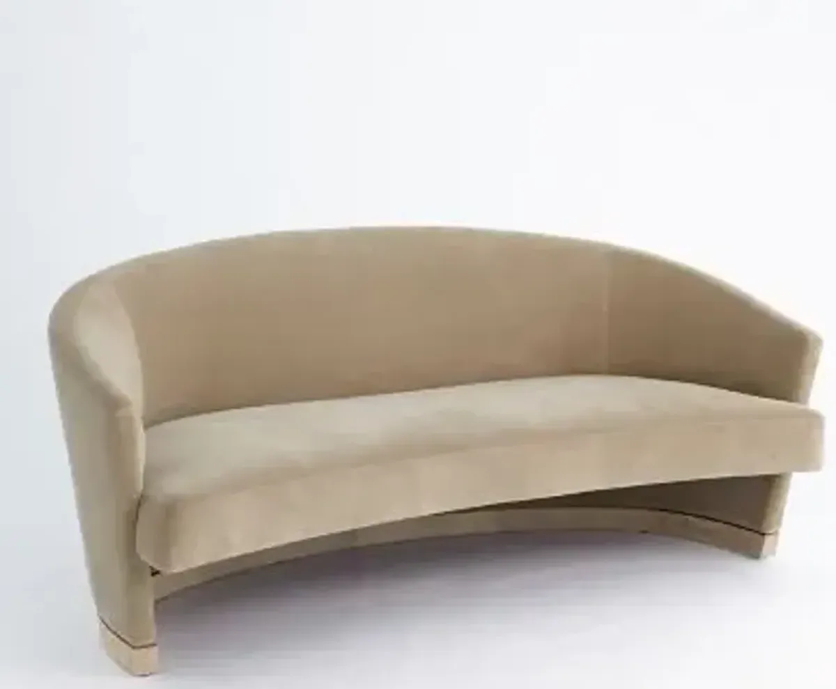 Ophelia Loveseat
