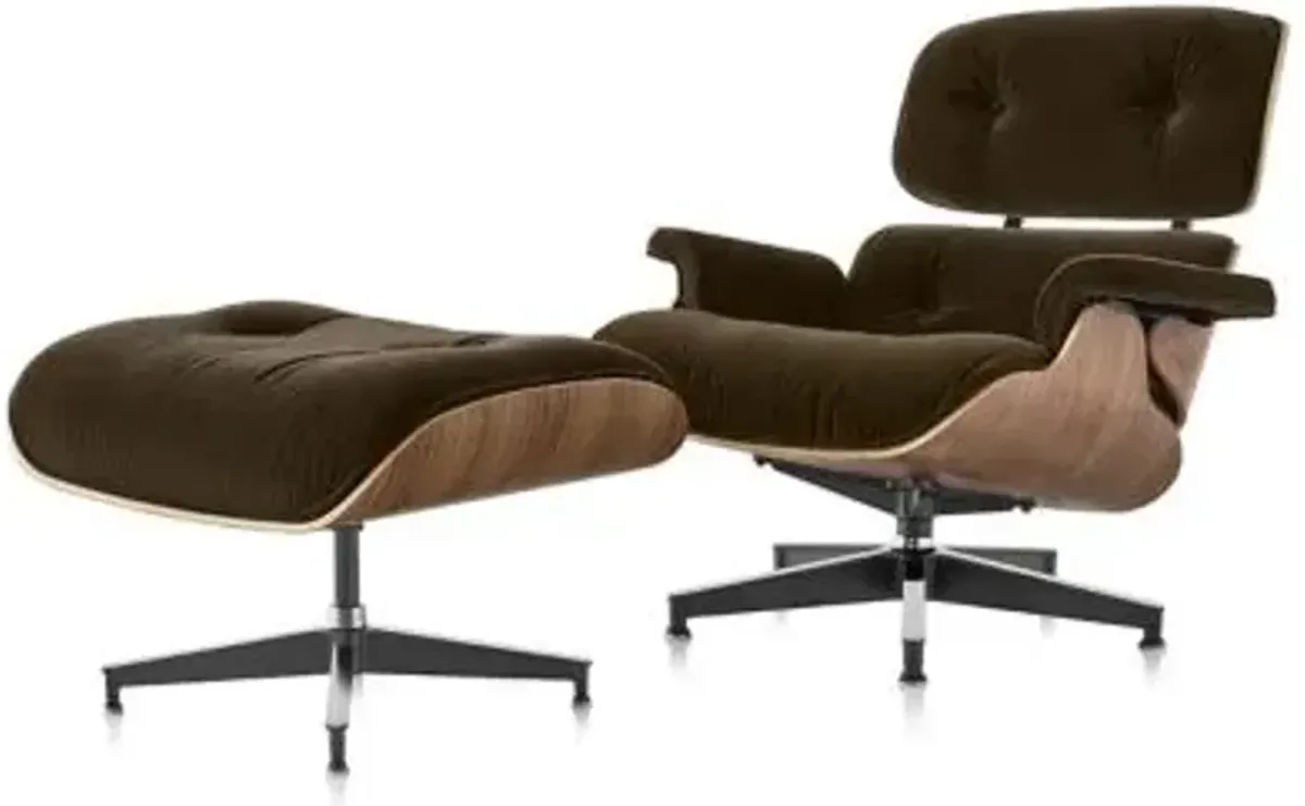 Eames Lounge Chair with Ottoman in Mohair Supreme