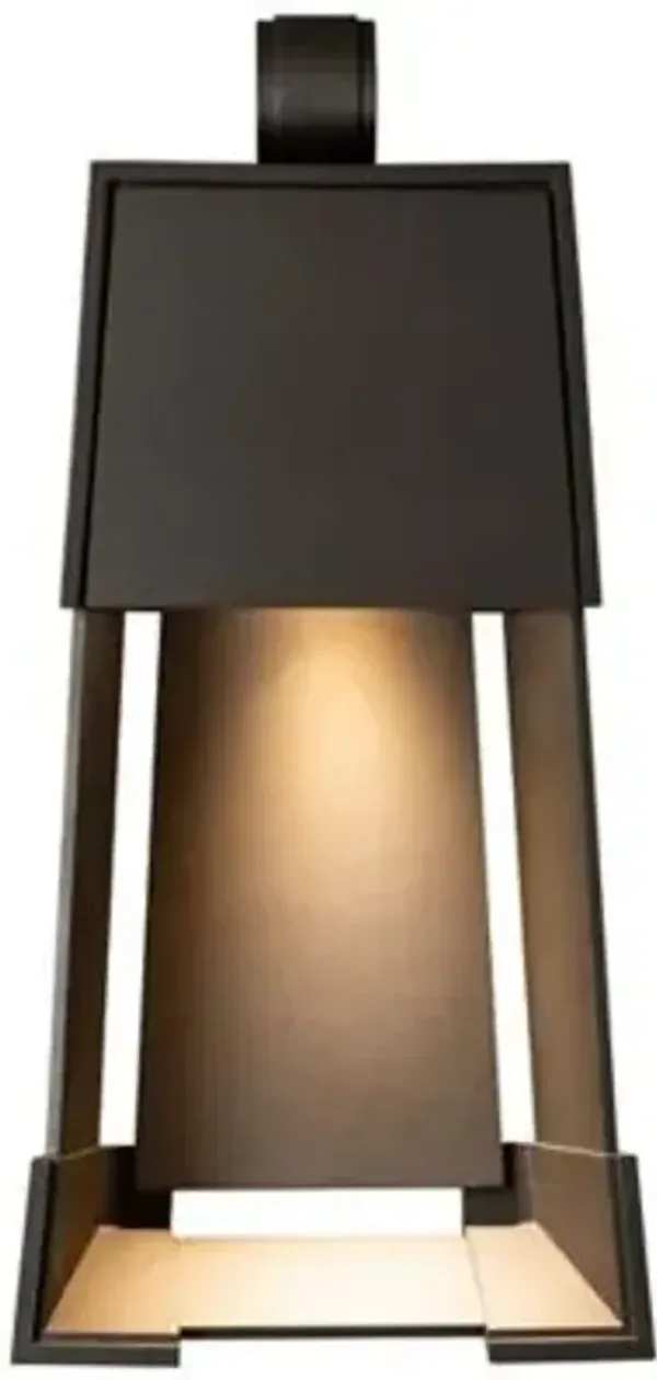 Revere Outdoor Wall Sconce