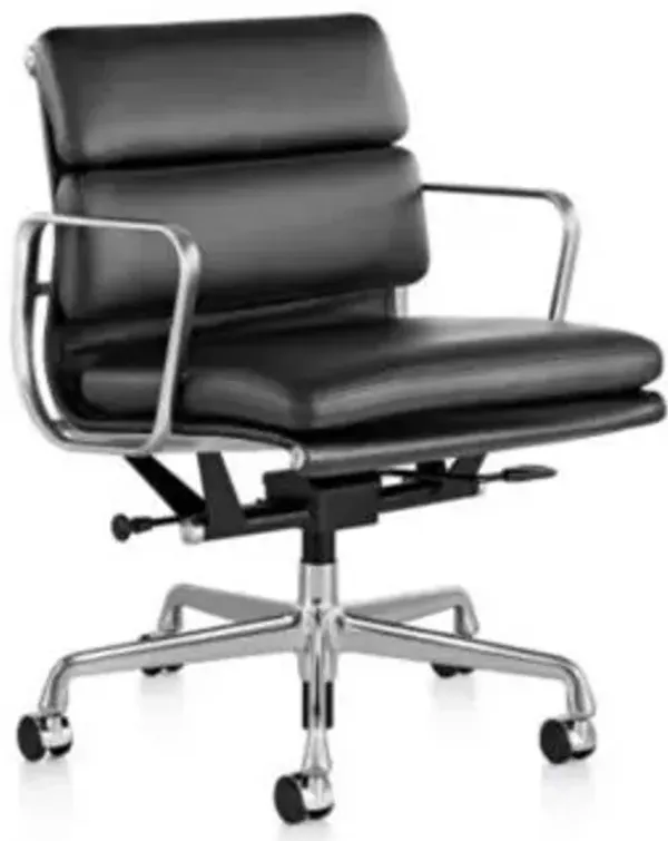 Eames Soft Pad Management Chair