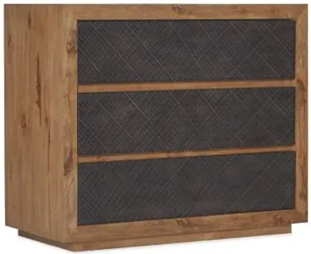 Big Sky 6700-90117-80 Bachelors Chest