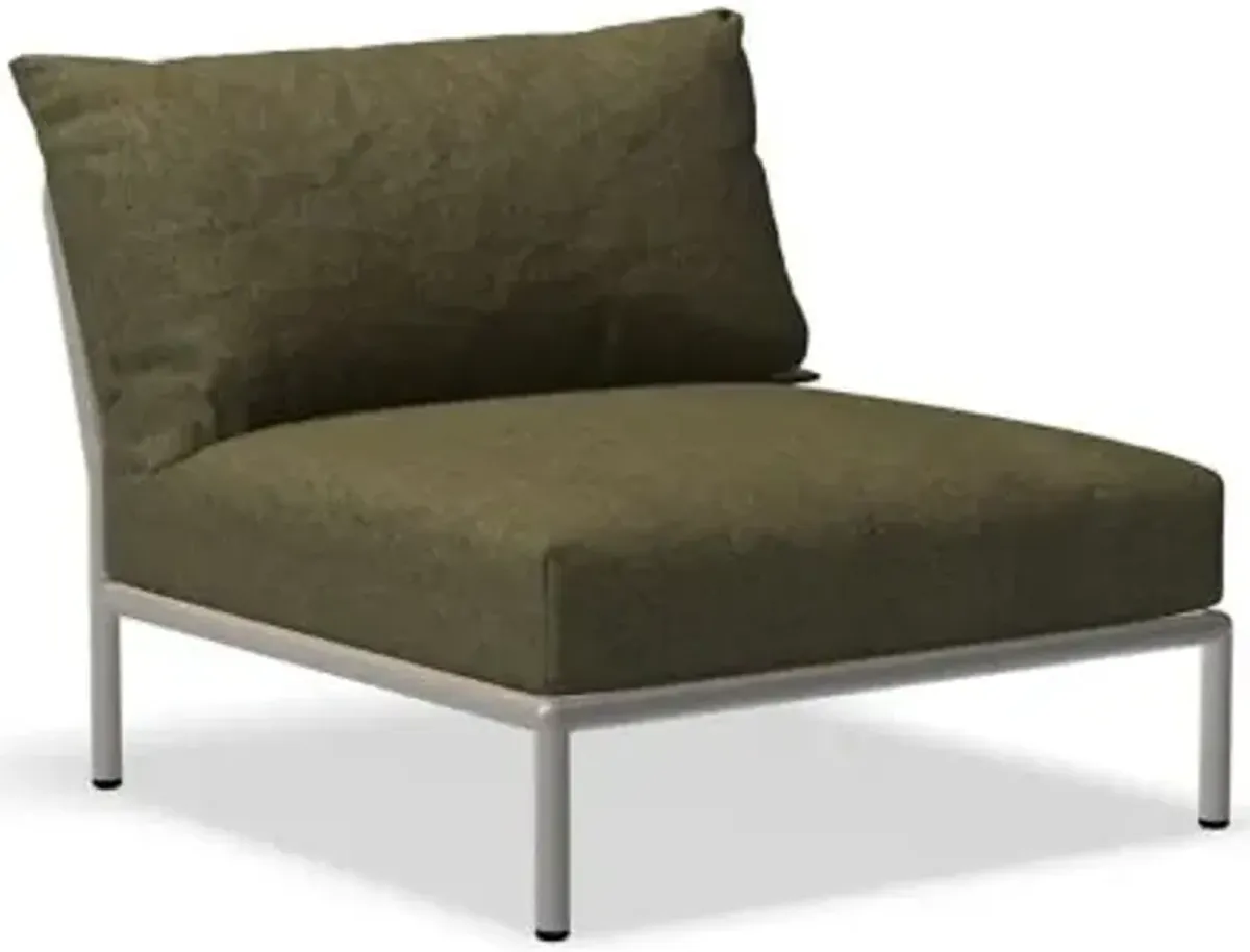 Level Outdoor Lounge Chair