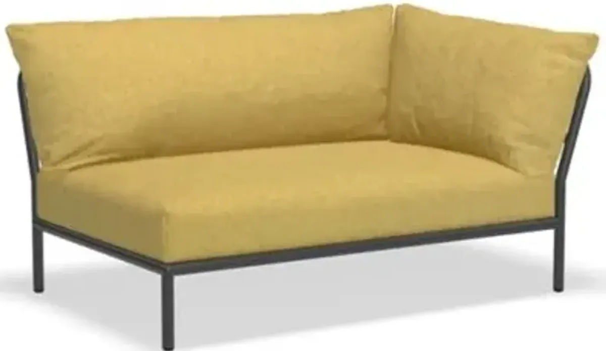 Level Outdoor Corner Sectional